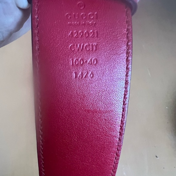 Gucci - logo imprinted red leather belt with gold tiger Buckle - Picture 7 of 7